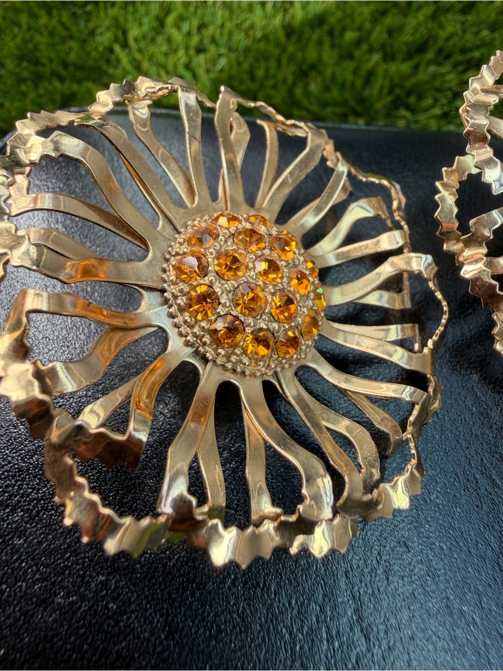 Large Vtg Runway Floral Clip Earrings